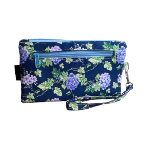 The Kate Winslet wristlet (floral blue)