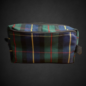 The Matthew toiletry bag (green plaid)